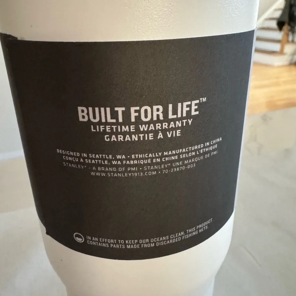 Stanley IceFlow Flip Straw Tumbler - White and Gray - Picture 3 of 6